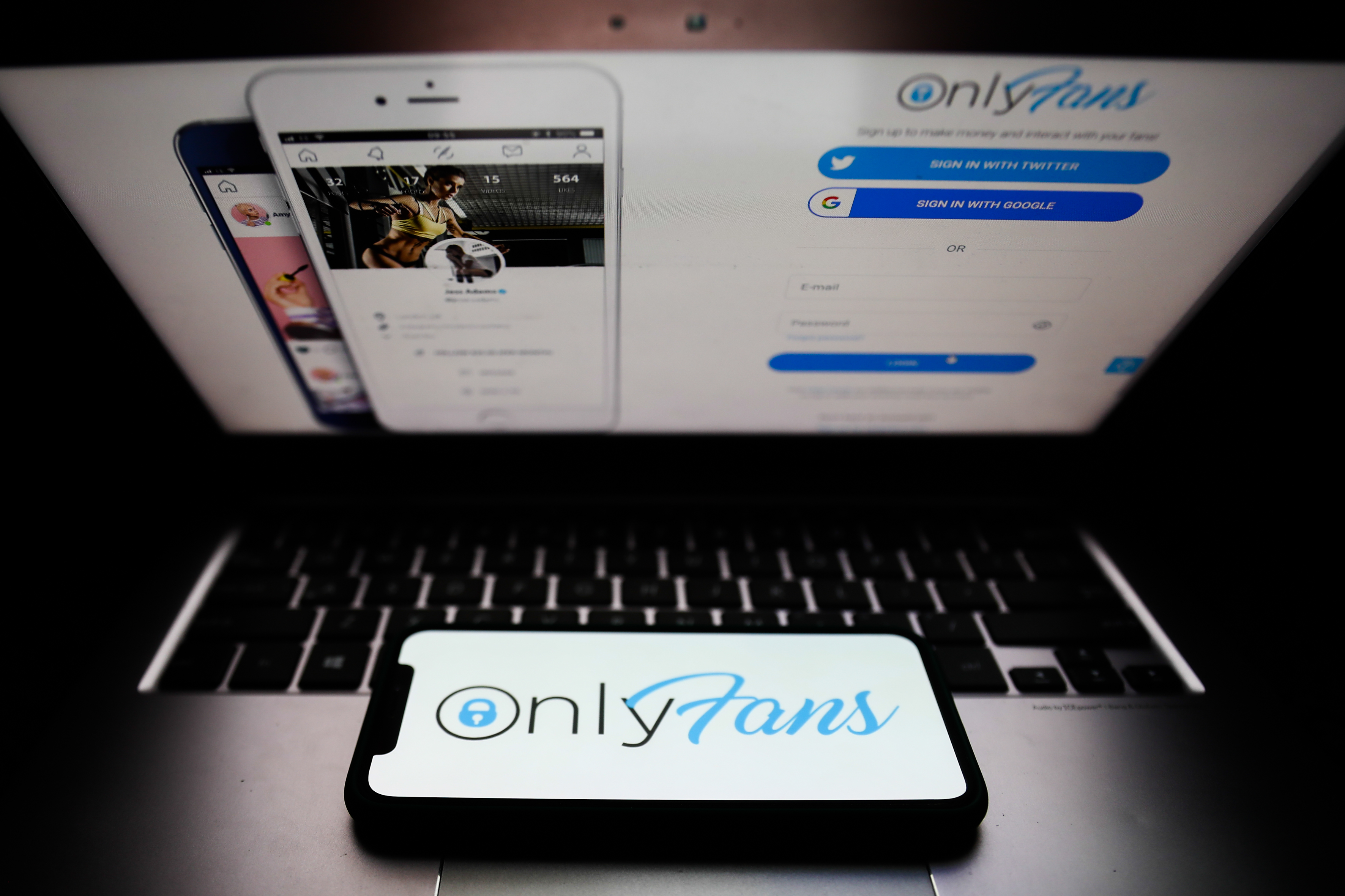 Create Onlyfans Logo